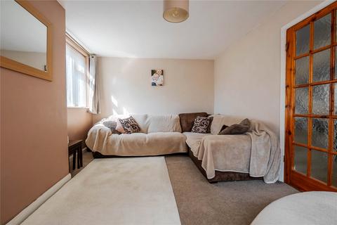 27 Bramber Close, Bletchley, Milton Keynes, MK3 7AB