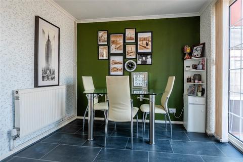 27 Bramber Close, Bletchley, Milton Keynes, MK3 7AB