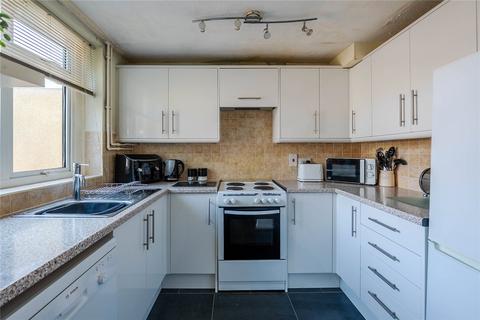 27 Bramber Close, Bletchley, Milton Keynes, MK3 7AB