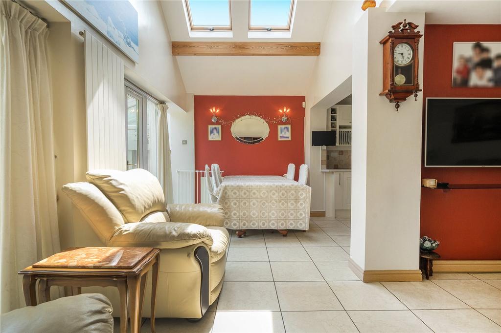 Dining/Family Room