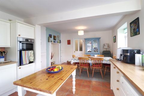 4 bedroom end of terrace house for sale, Broad Park Avenue, Ilfracombe, Devon, EX34