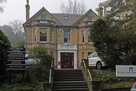 Office to rent, 4 Dean Park Cres Bournemouth BH1 1HL