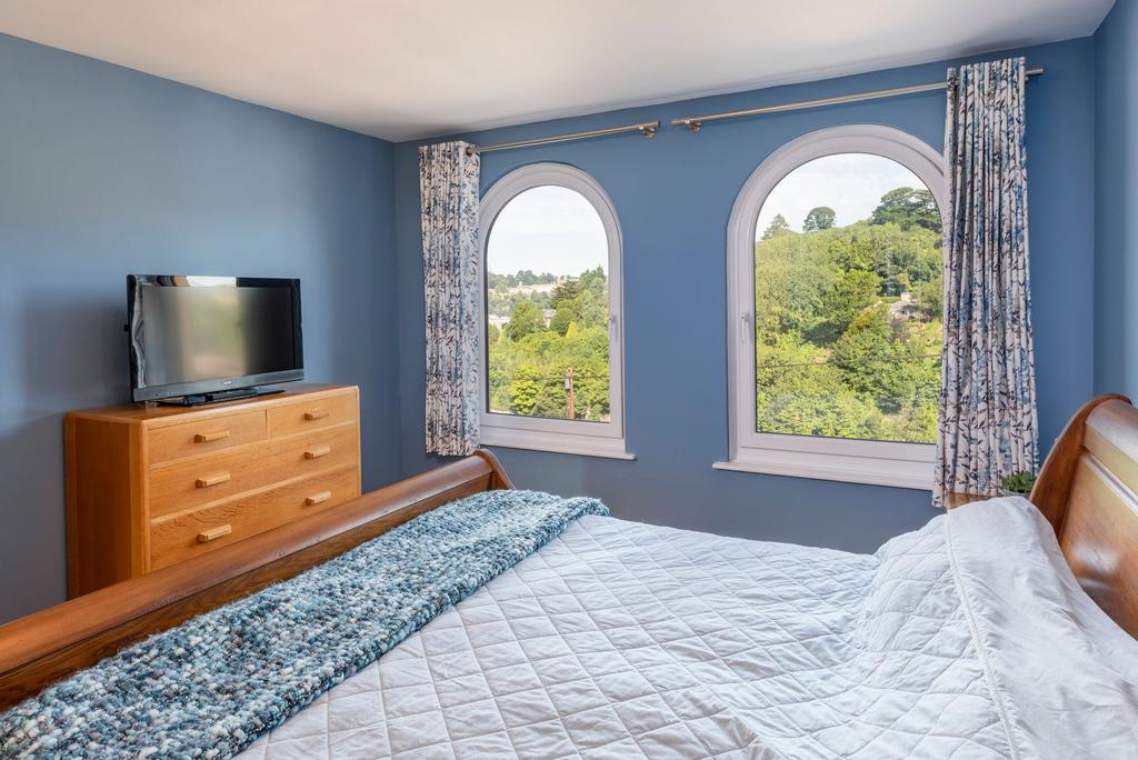 Principal Bedroom - Cormorants, Kingswear
