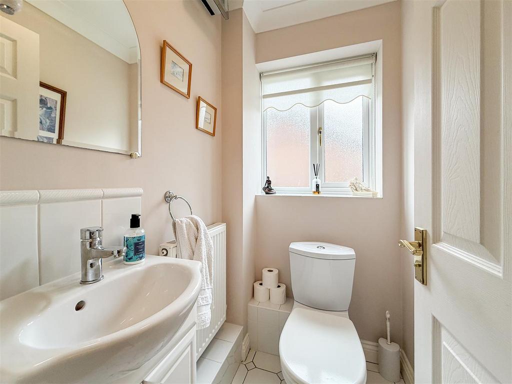Cloak room