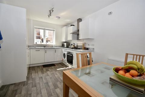8 Holly Drive, Malton, YO17 6BU