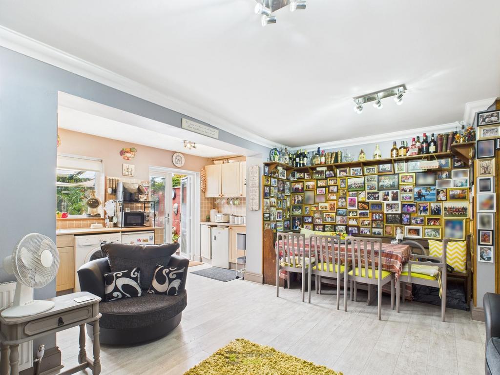 Kitchen/Living Room