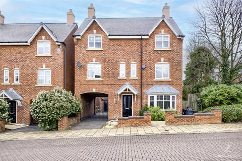 undefined, Cardinal Close, Birmingham, West Midlands, B17