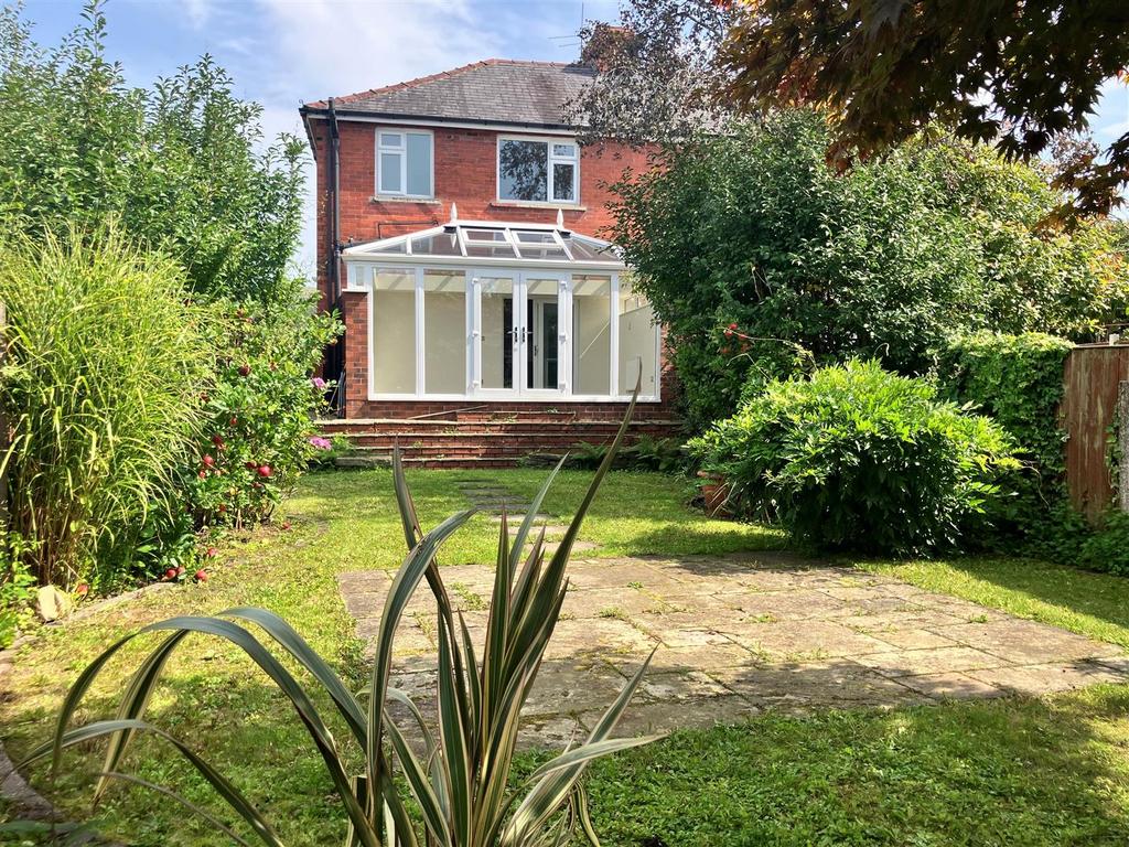 Garden to house.jpg
