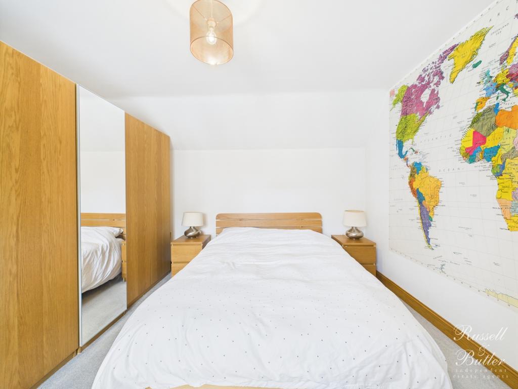 Cam02127 g0 pr0325 still049