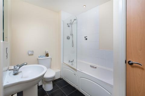 5 Caraway Drive, Meanwood, Leeds, LS6 4RX