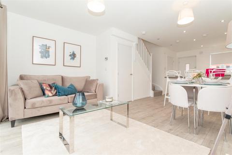2 bedroom terraced house to rent, Doctor Hanna Way, Telford, TF1