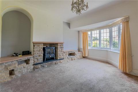 4 bedroom semi-detached house for sale, Moor Grange View, Leeds, West Yorkshire, LS16