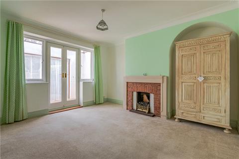 4 bedroom semi-detached house for sale, Moor Grange View, Leeds, West Yorkshire, LS16