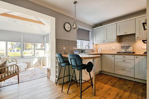 2 Balmoral Close, Tamworth, B79 8RF