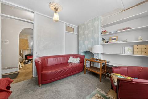 3 bedroom semi-detached house for sale, Finedon Road, Wellingborough NN8