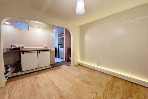 undefined, Finedon Road, Wellingborough NN8