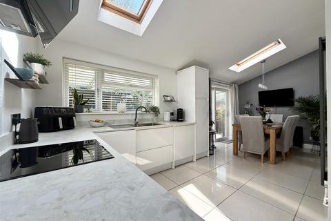 14 Ely Road, Claydon, Ipswich, IP6 0BU