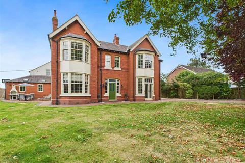 5 bedroom detached house for sale, Hillock Lane, Gresford, Wrexham