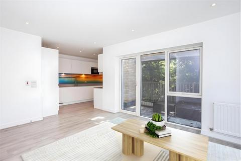 2 bedroom flat for sale, Sireen Apartments, St. Clements, E3