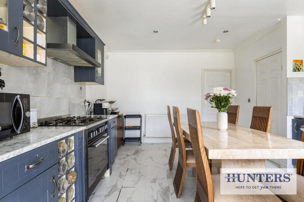 96295 41 Glenmere Mount Yeadon (11) - Copy low.jpg