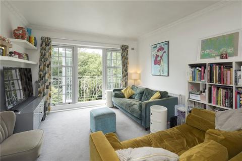 2 bedroom flat for sale, Spencer House, 80 Parkside, SW19