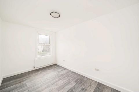 89 Watcombe Road, London, SE25 4XA