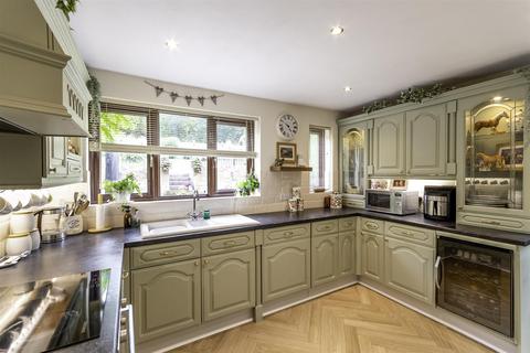 undefined, 19, Whiston Vale, Whiston, Rotherham, S60 4JJ