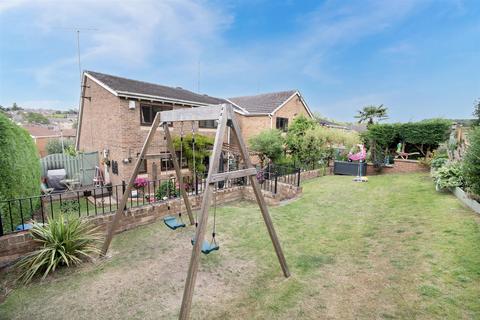 19, Whiston Vale, Whiston, Rotherham, S60 4JJ