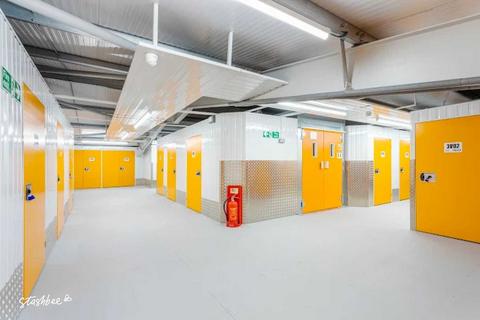 Garage to rent, Asparagus Way, Vale Park WR11