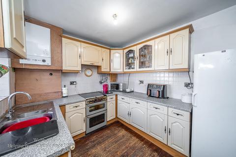 3 bedroom semi-detached house for sale, Norbury Avenue, Pelsall, Walsall WS3