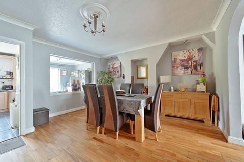 6 bedroom semi-detached house for sale, First Avenue, Watford, WD25
