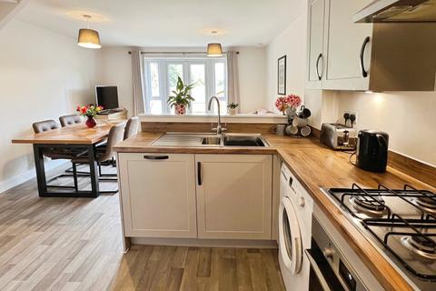 4 bedroom end of terrace house for sale, Leafcutter Way, West Yorkshire BD19