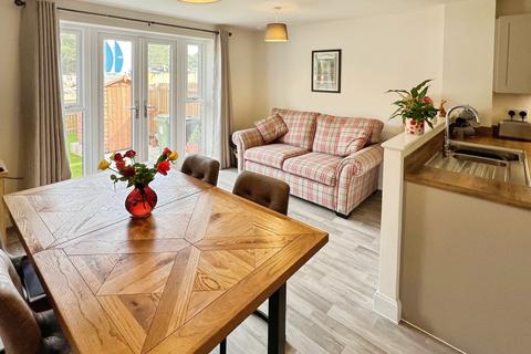 4 bedroom end of terrace house for sale, Leafcutter Way, West Yorkshire BD19