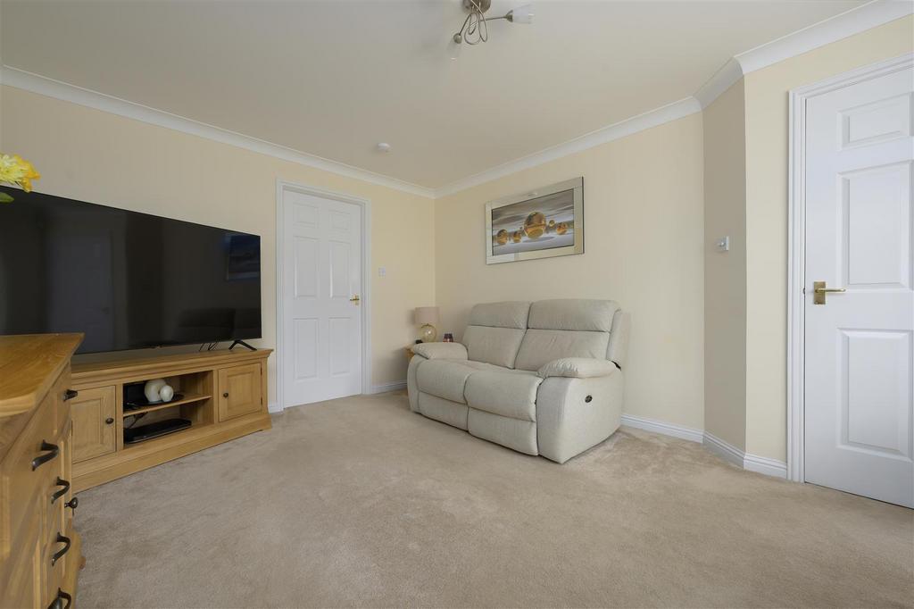 22 Beauly Crescent006.jpg