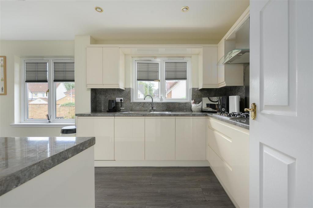 22 Beauly Crescent009.jpg