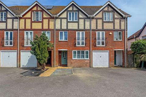 Norfolk Road, Littlehampton BN17