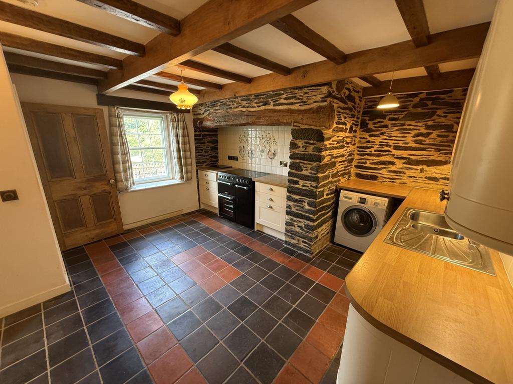 Kitchen / Breakfast Room