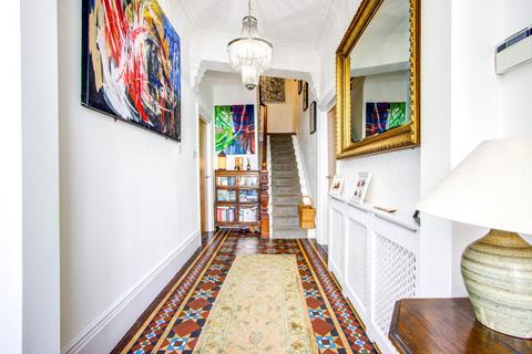 6 bedroom end of terrace house for sale, Windsor Crescent, Whitley Bay