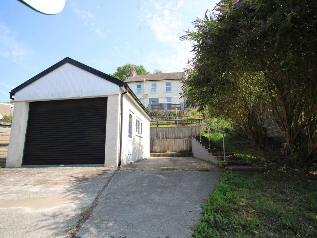 Garage (2)