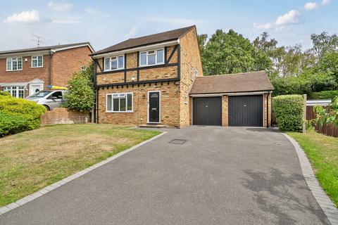 4 bedroom detached house for sale, Marshwood Road, Lightwater, Surrey, GU18