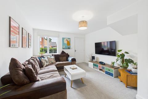 32 Ashton Way, Northampton, NN2 7AR