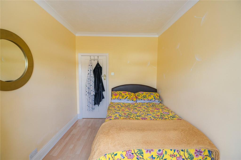 Bedroom 4 (2)