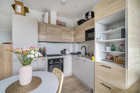 1 bedroom apartment for sale, Pembroke Road, Ruislip