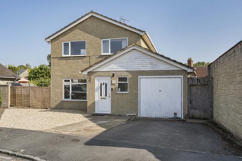 4 bedroom detached house for sale, Chestnut Close, Chesterton, OX26