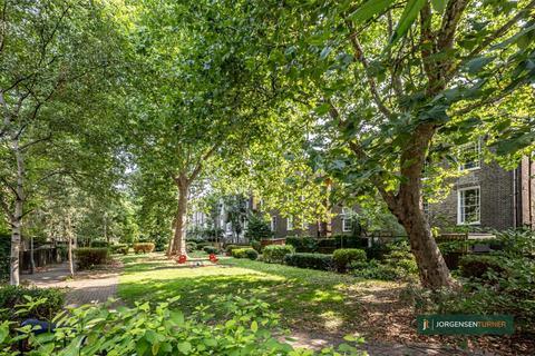 32d Oxford Road, London, NW6 5SL