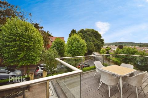 2 bedroom apartment to rent, Queens Road Shanklin PO37