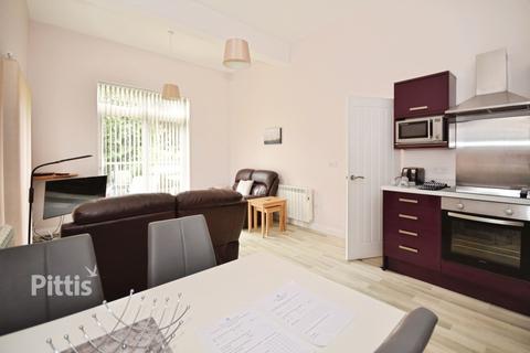 2 bedroom apartment to rent, Queens Road Shanklin PO37