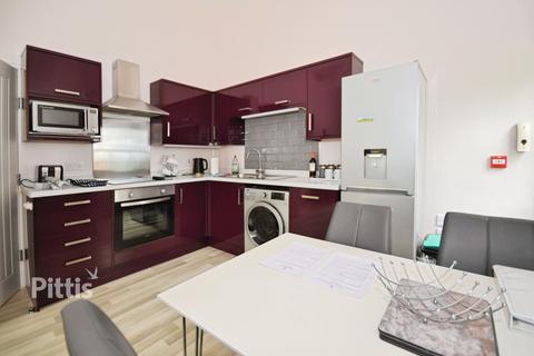 2 bedroom apartment to rent, Queens Road Shanklin PO37