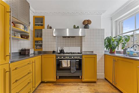 3 bedroom flat for sale, Smyrna Road, West Hampstead, London, NW6