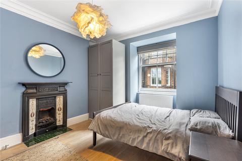 3 bedroom flat for sale, Smyrna Road, West Hampstead, London, NW6